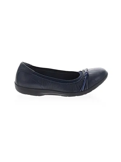 Pre-owned Clarks Flats In Blue
