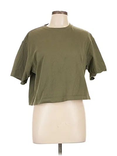 Pre-owned Uniqlo Short Sleeve T-shirt In Green