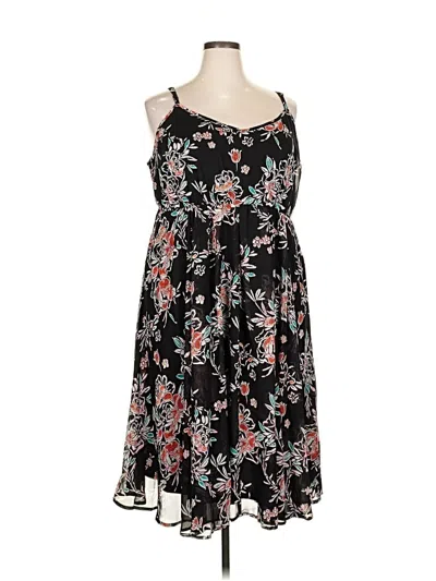 Pre-owned Torrid Casual Dress In Black