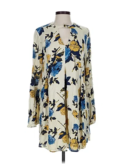 Pre-owned Altar'd State Casual Dress In White