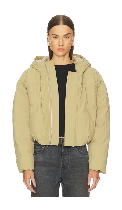 Grlfrnd Greer Puffer Jacket In Brown