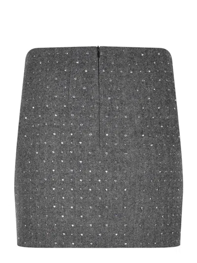 A Paper Kid Gonna  In Gray