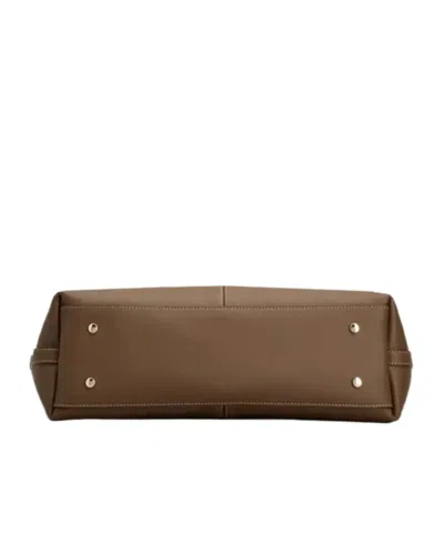 Tod's Medium Leather Handbag In Brown