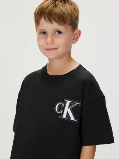 Calvin Klein Boys Festive Graphic T-shirt In Black