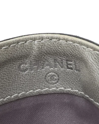 Pre-owned Chanel Camellia Card Holder In Black