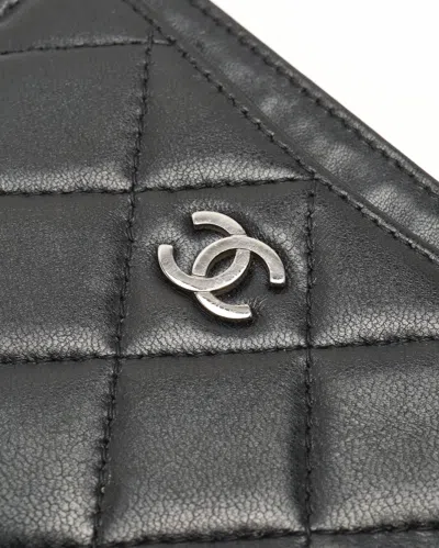 Pre-owned Chanel Matelasse Card Holder In Black