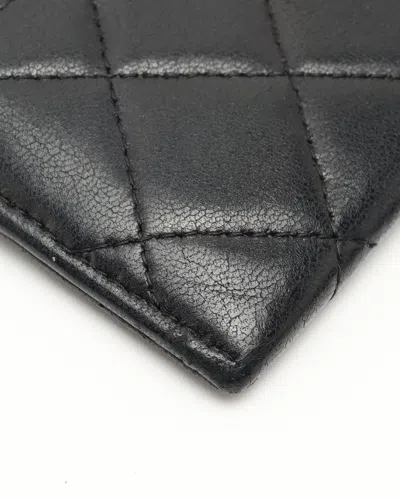 Pre-owned Chanel Matelasse Card Holder In Black