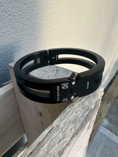 Pre-owned Alyx Buckle Bracelet In Black