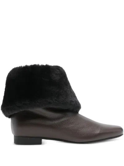 Totême Shearling Boots In Brown