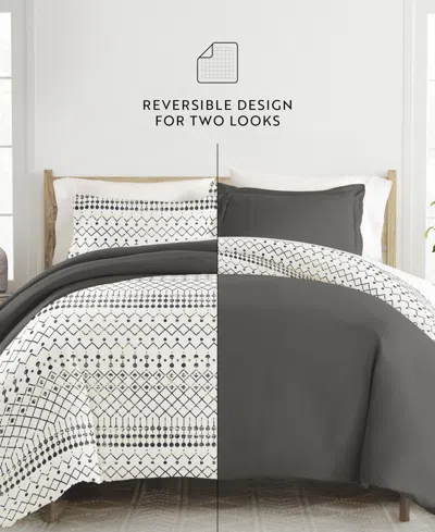 Ienjoy Home Ultra Soft Reversible 2-pc. Duvet Cover Set, Twin/twin Xl In Multi