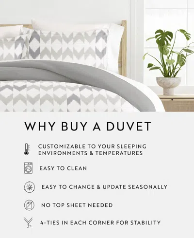 Ienjoy Home Utra Soft Reversible 3-pc. Duvet Cover Set, King/california King In Multi