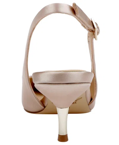 Jewel Badgley Mischka Women's Ilana Pumps In Pink