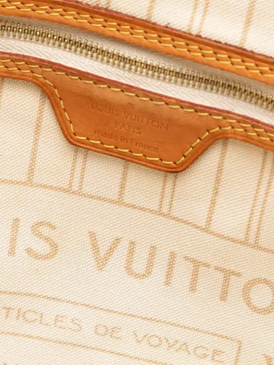 Pre-owned Louis Vuitton 2017 Damier Azur Neverfull Mm Tote Bag In White