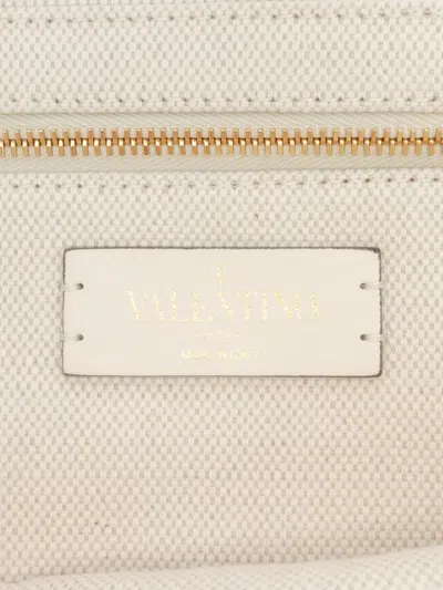 Pre-owned Valentino Garavani 2021-2025 Large Knit Roman Stud Satchel In White