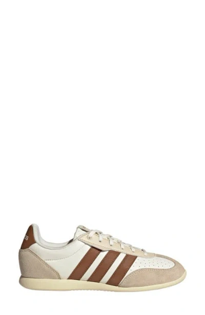 Adidas Originals Adidas Barreda Lo Sneaker In Neutral