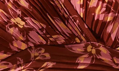 Astr Pernille Pleated Floral Puff Sleeve Top In Rust In Brown