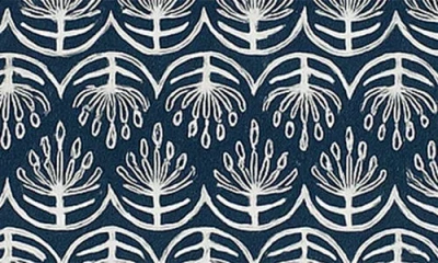 French Home Botanical Table Runner In Multi