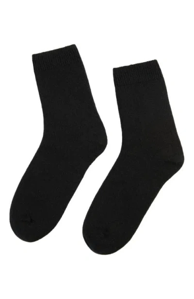 Gobi Cashmere Basic Socks In Black