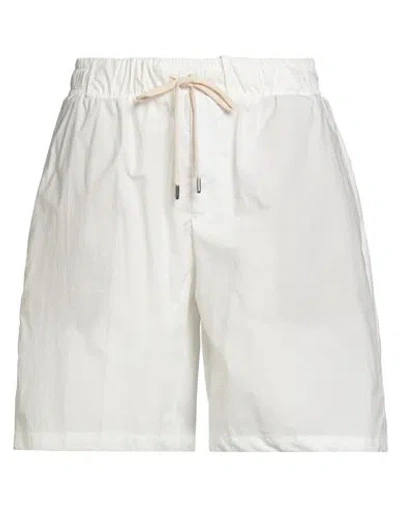 Costumein Man Shorts & Bermuda Shorts White Size 36 Cotton In White
