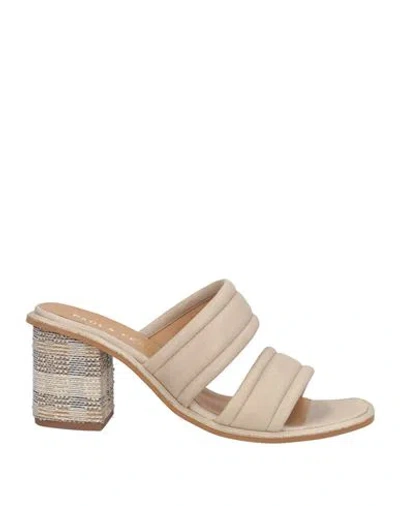 Paola Ferri Woman Sandals Beige Size 7 Leather In Multi