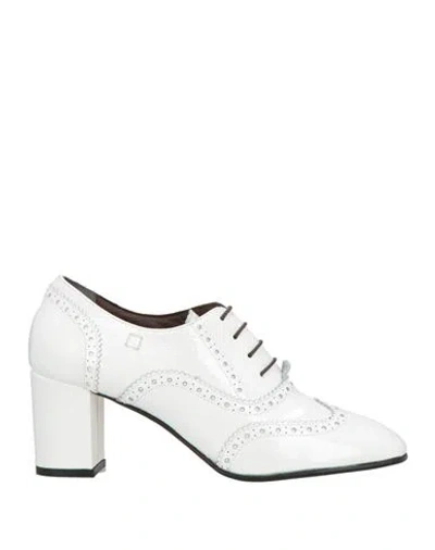 Collection Privèe Collection Privēe? Woman Lace-up Shoes White Size 8 Leather In White