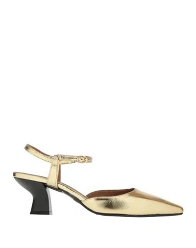 Carmens Woman Pumps Gold Size 11 Leather In Gold