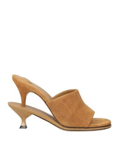 Jacquemus Woman Sandals Camel Size 6 Leather In Nude