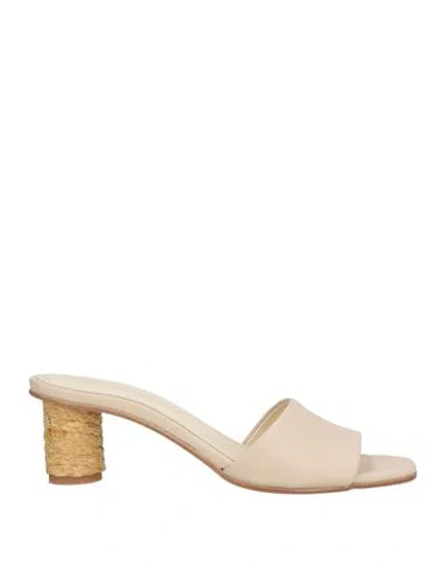 Paloma Barceló Woman Sandals Beige Size 8 Leather In Neutral