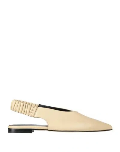 Liviana Conti Woman Ballet Flats Beige Size 11 Leather In Nude