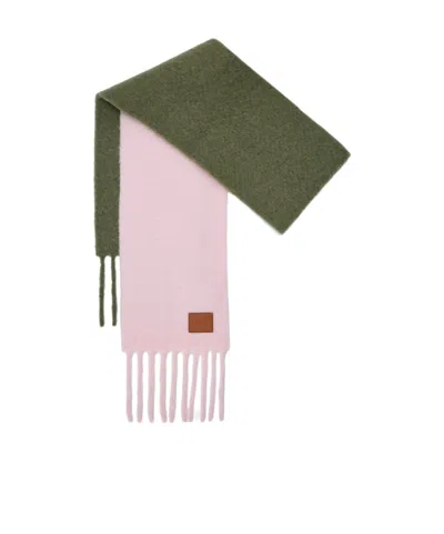 Loewe Logo Patch Fringed Scarf In Green