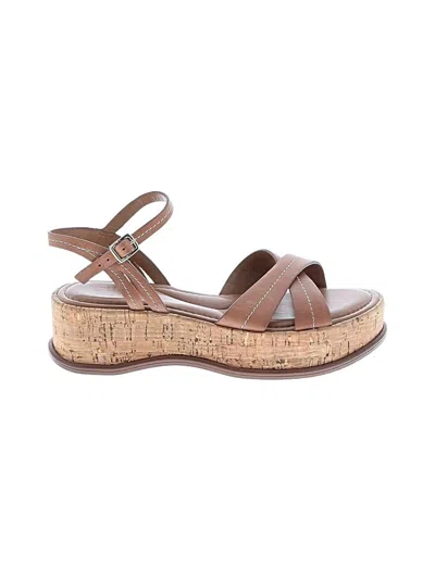 Pre-owned Naturalizer Sandals In Brown