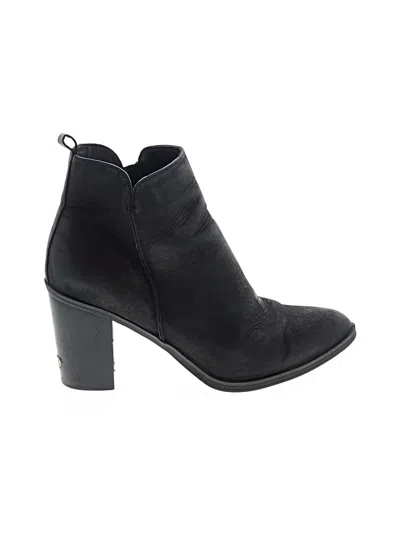 Pre-owned Mia Ankle Boots In Black