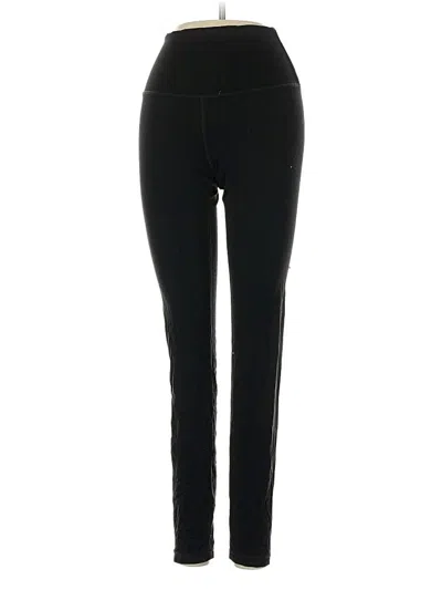 Pre-owned Quince Active Pants In Black