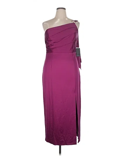 Adrianna Papell Cocktail Dress In Burgundy