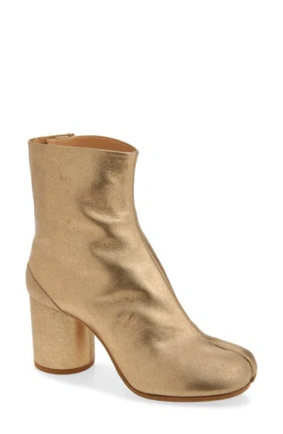 Maison Margiela Tabi Ankle Boot In Gold