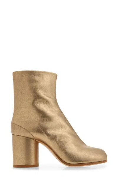 Maison Margiela Tabi Ankle Boot In Gold