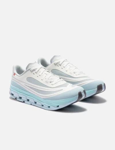 On Mens Hall White Cloudflow 5 Ad Woven Trainers