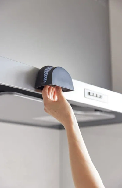 Yamazaki Set Of 2 Silicone Magnetic Pot Holders In Black