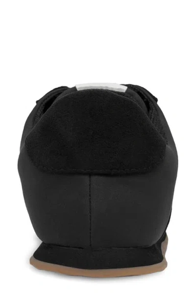 Aerosoles Jett Sneaker In Black