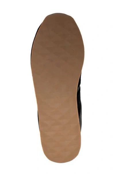 Aerosoles Jett Sneaker In Black