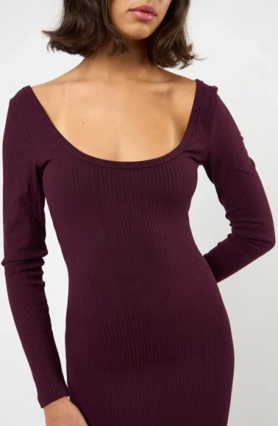 Viens Avec Moi The Flirt Fusion Long Sleeve Rib Dress In Burgundy