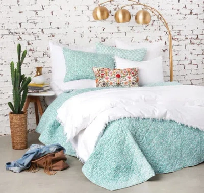 Carol & Frank Gwen Quilt In Blue