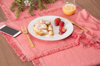 Carol & Frank Cheryl Runner In Pink