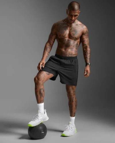 2xu Motion 5 Inch Shorts In Black