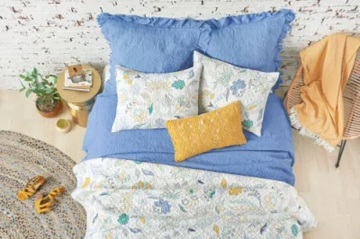 Carol & Frank Dabney Quilt In Blue