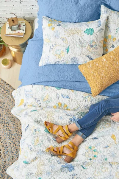 Carol & Frank Dabney Quilt In Blue