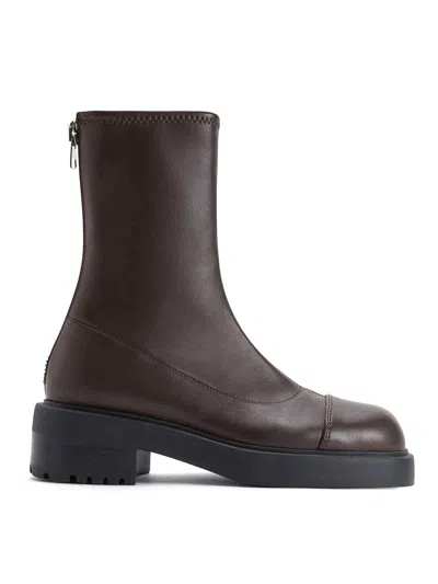 Giuseppe Zanotti Junney Zip-detail Ankle Boots In Black