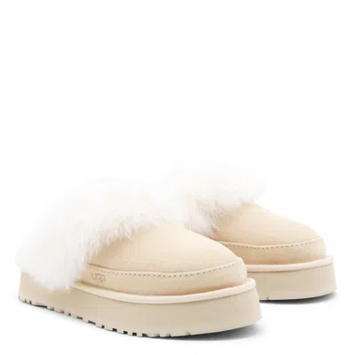 Ugg Flat Shoes Sandcastle In Gold
