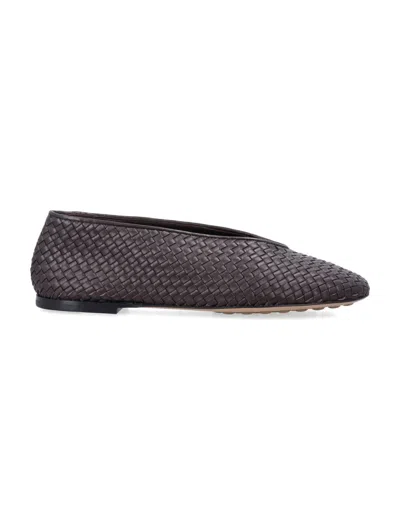 Bottega Veneta Micro Woven Nappa Leather Ballerina Flats In Pink