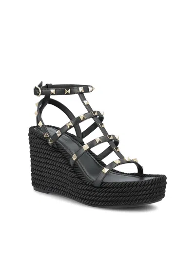 Valentino Garavani Rockstud Leather Wedge Sandals In Black